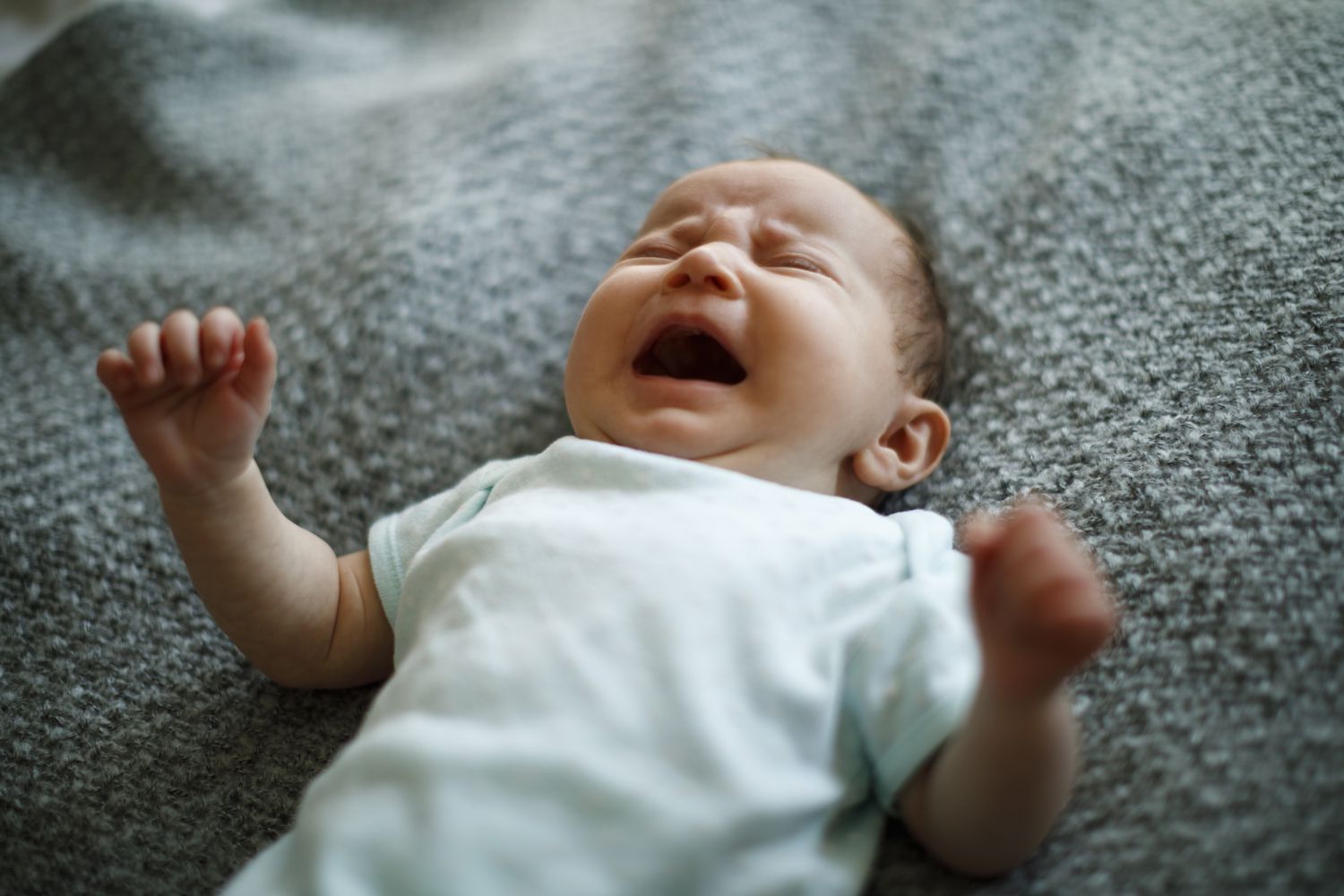 چگونه از تشنج نوزاد جلوگیری کنیم ؟