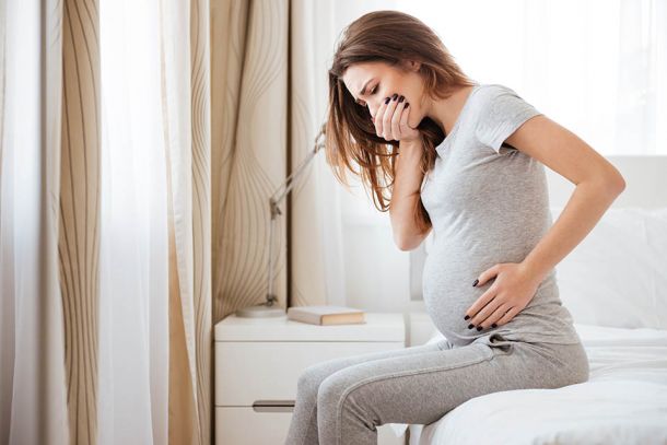 چرا زن باردار حالت تهوع دارد ؟