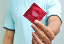 کاندوم چیست؟ انواع، مزایا و معایب استفاده از آن