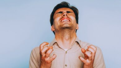 چگونه خشم خود را کنترل کنیم؟ روش‌های عملی و پیشنهادات روانشناس‌ها