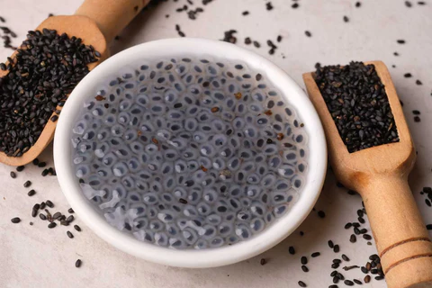 خواص تخم ریحان برای رحم