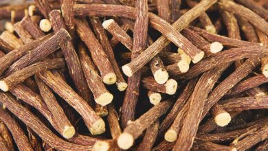 خواص شیرین بیان برای پوست