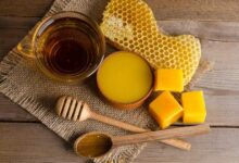 خواص موم عسل برای پوست