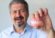 آیا دندان مصنوعی می تواند در بهبود عملکرد فکی کمک کند؟