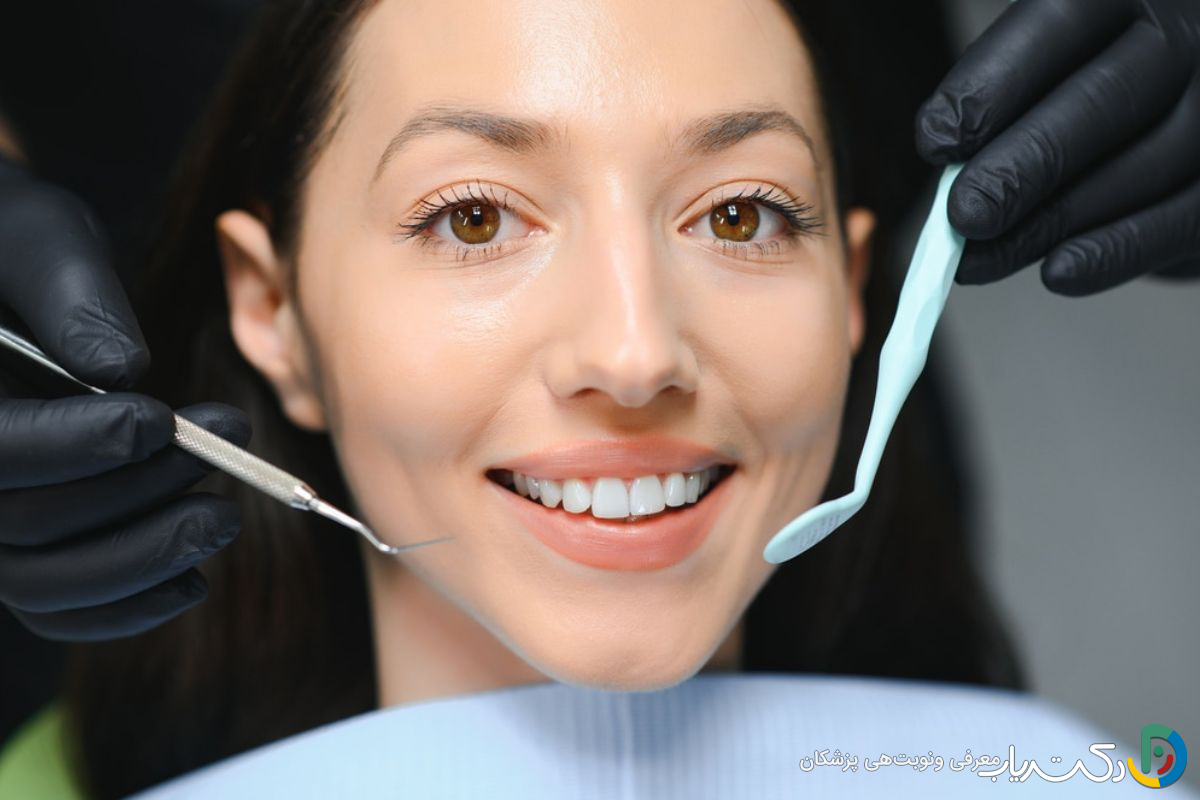 چه عواملی بر قیمت بلیچینگ دندان تأثیر می گذارند؟