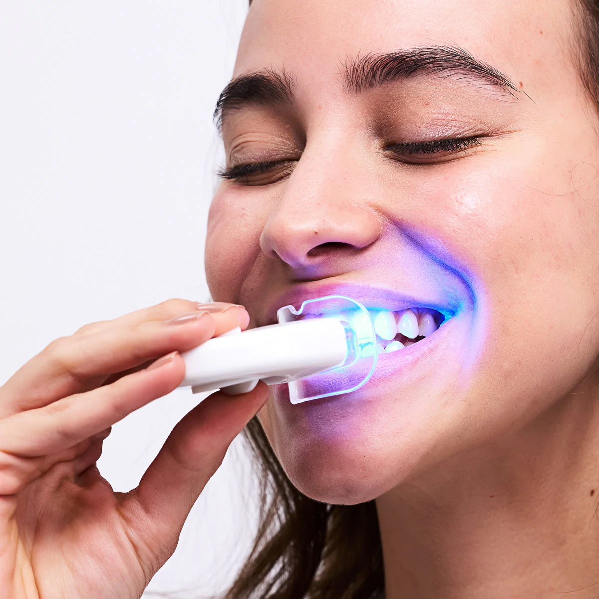 چه نوع محصولات بلیچینگ دندان در دسترس است؟
