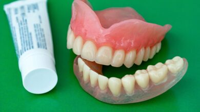 مقایسه چسب دندان فیکسودنت و کورگا