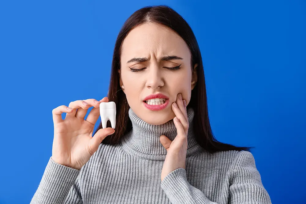 علت درد ایمپلنت بعد از گذشت چند ماه یا چند سال چیست؟