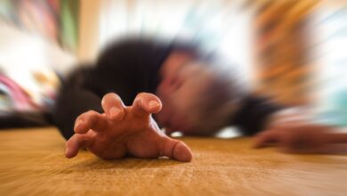 آیا تشنج باعث مرگ میشود ؟ 2 علامت هشداردهنده