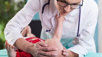 برای مننژیت به چه دکتری مراجعه کنیم ؟